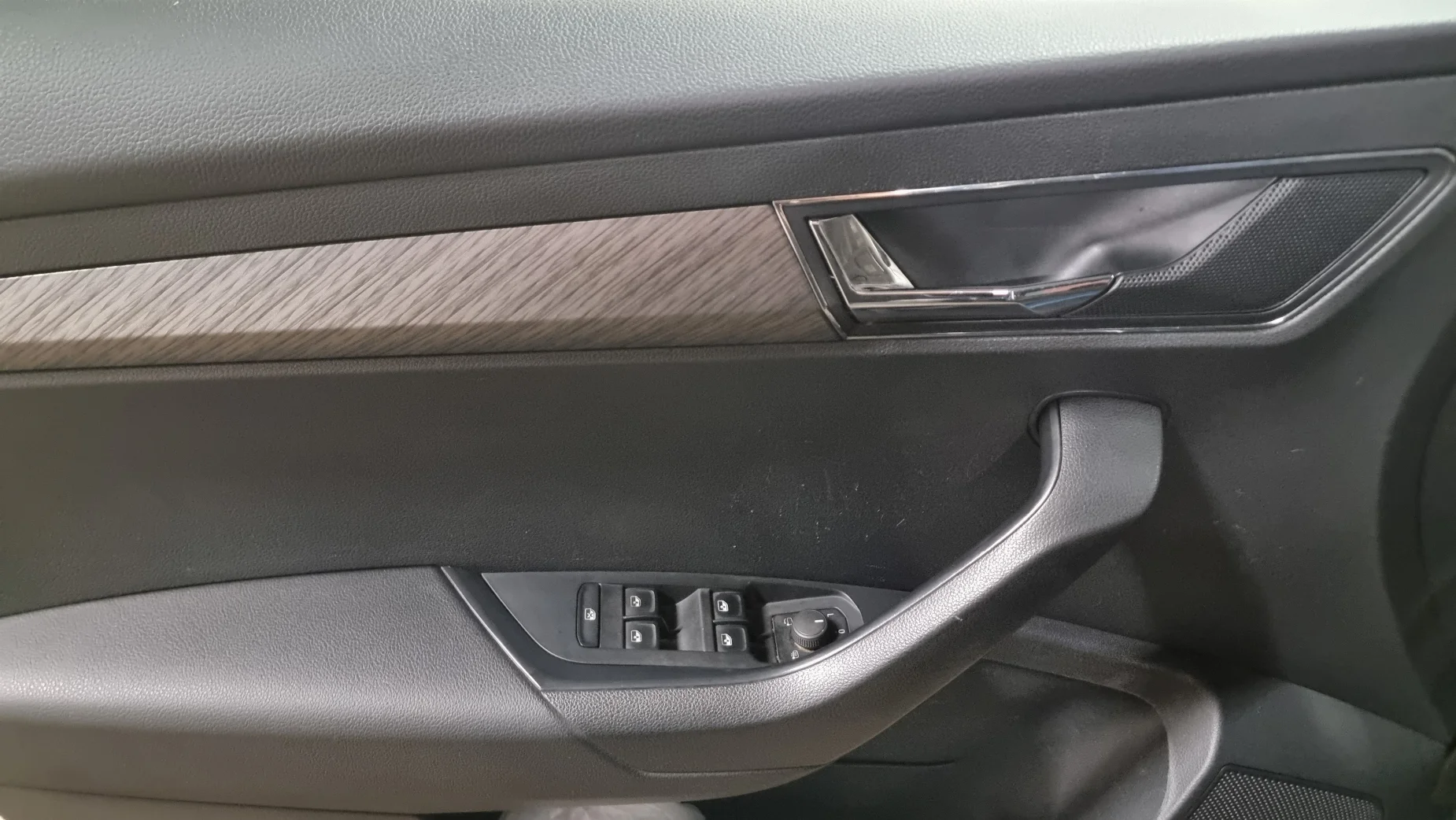 Skoda Karoq photo